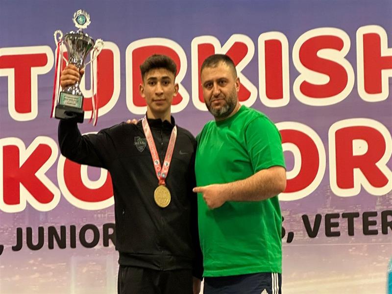 MERAM BELEDİYESPOR KULÜBÜ | MERAM BELEDİYESPORLU EMİRCAN’DAN ALTIN MADALYA